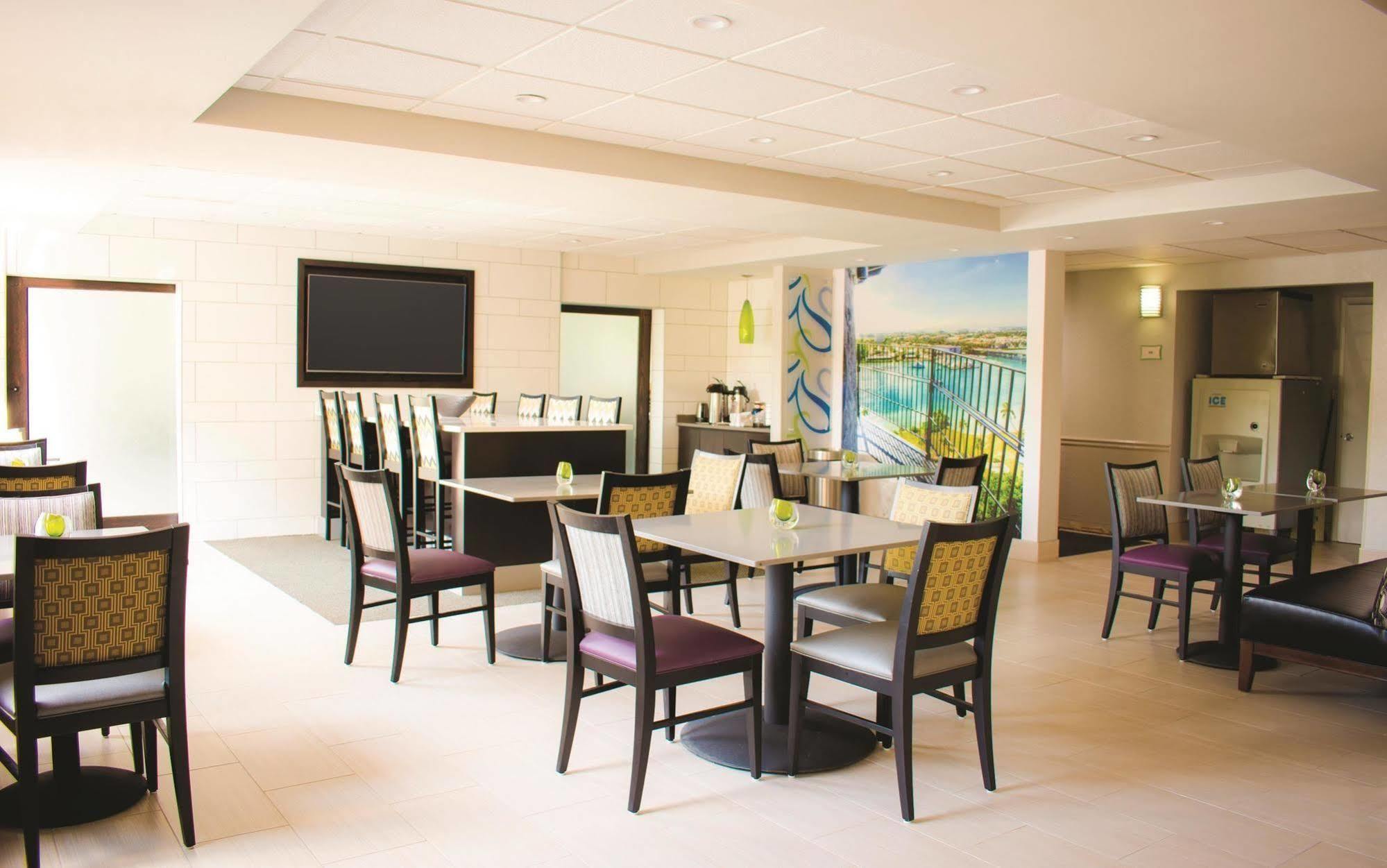 La Quinta Inn By Wyndham Jupiter Esterno foto